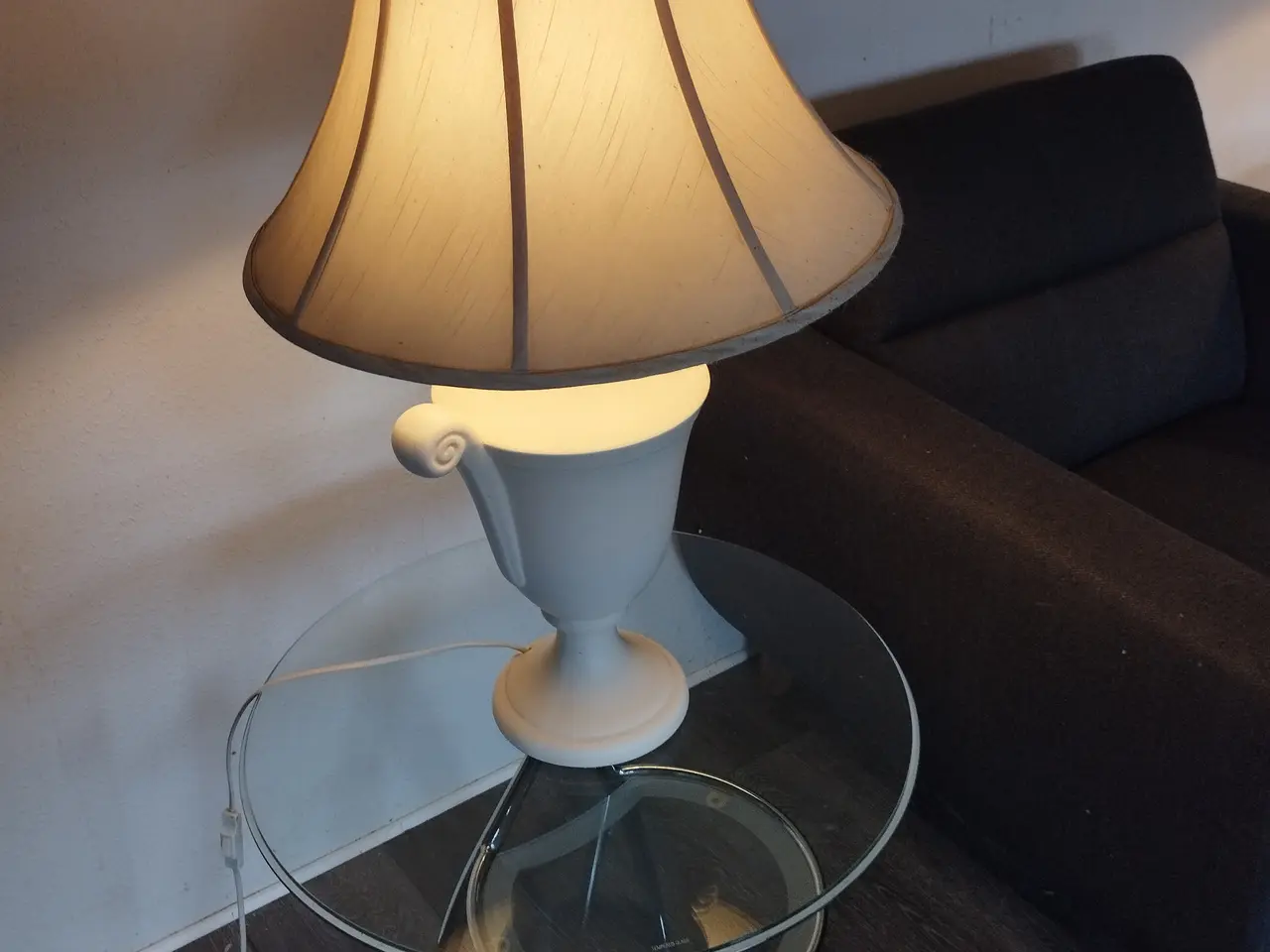 Billede 1 - 2 Rigtig pæne og flotte lampe borde m/ lamper.