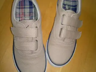 Ralph Lauren sneakers Str. 31.5