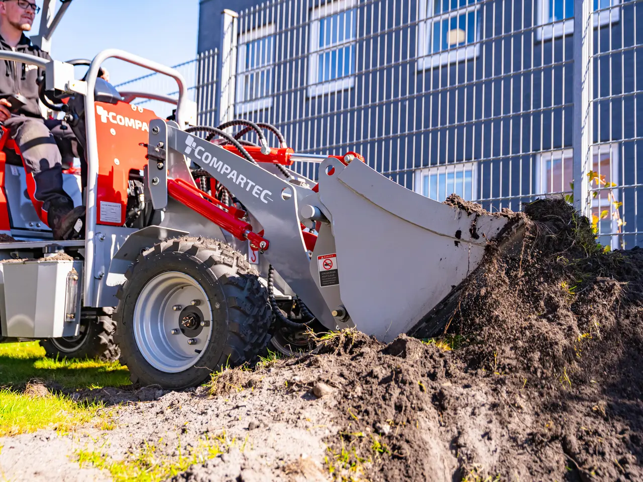 Billede 17 - Weidemaster elektrisk minilæsser - 500 kg