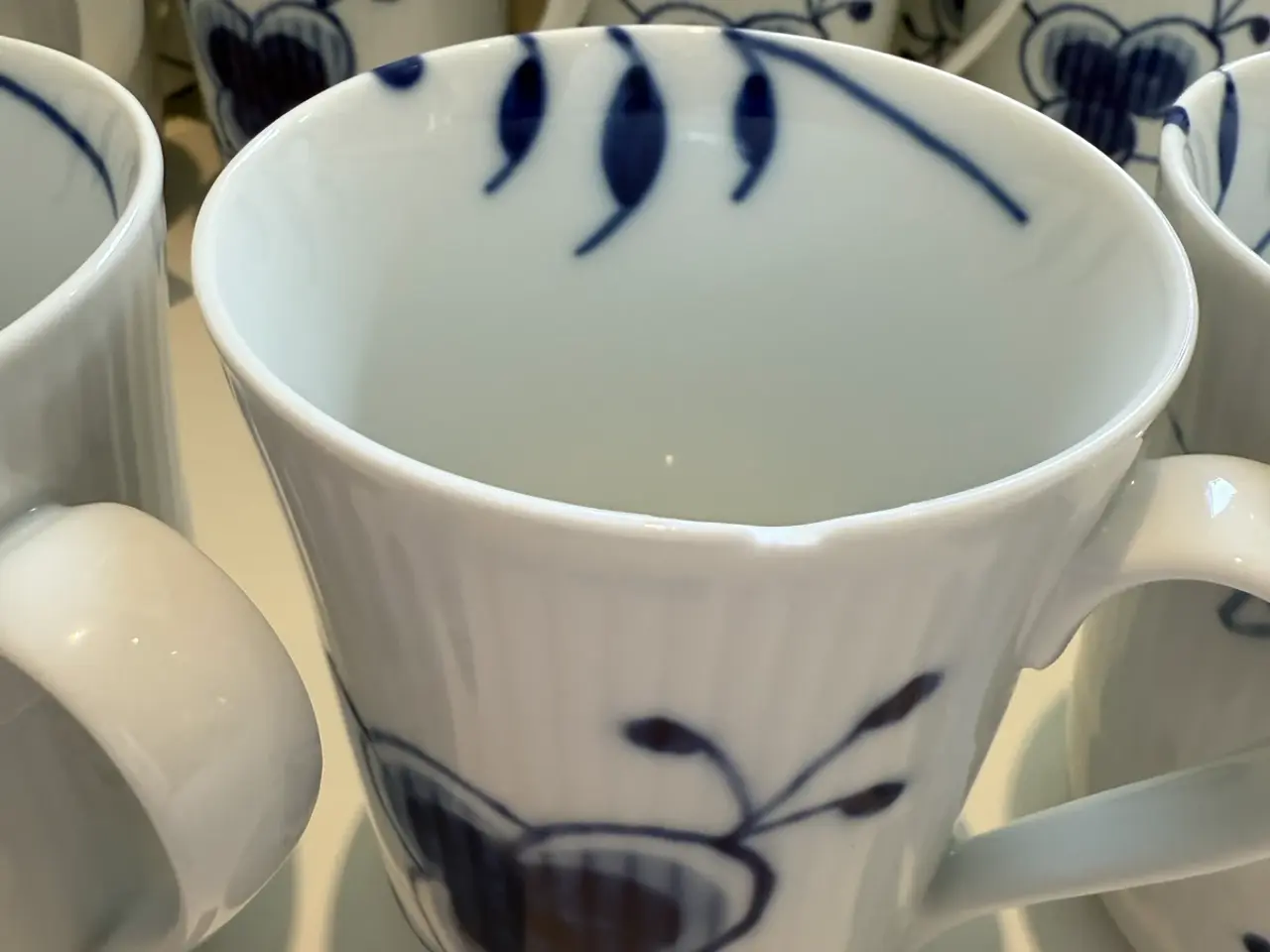Billede 10 - Royal Copenhagen blå mega riflet