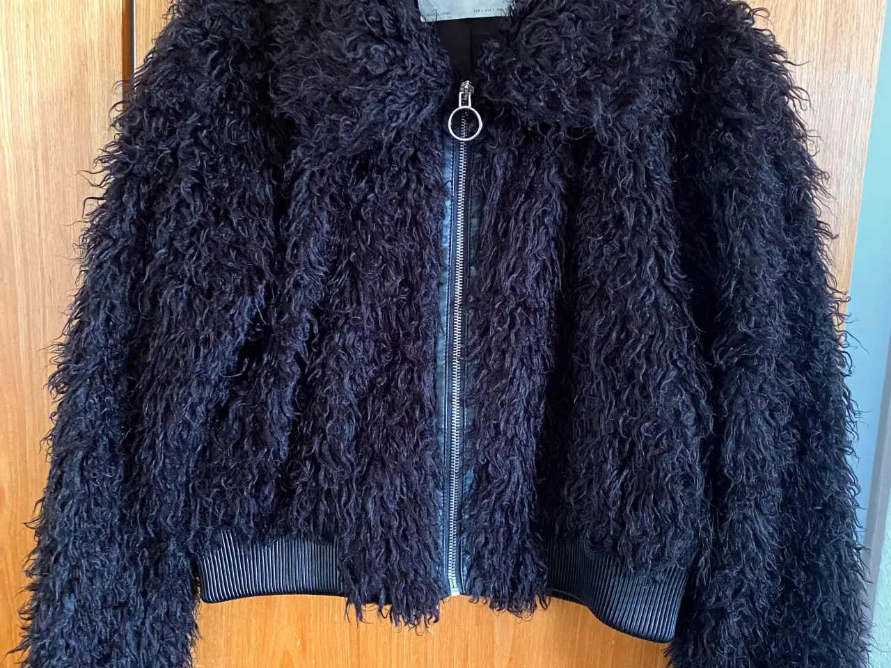 Billede 1 - Sort Faux Fur jakke