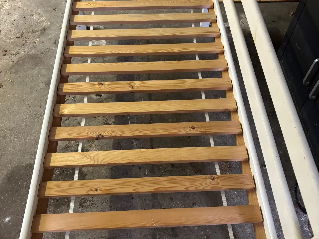 Billede 3 - Juniorseng 70x140 cm, hvid