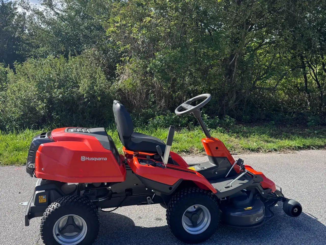 Billede 8 - Husqvarna 214c står som ny