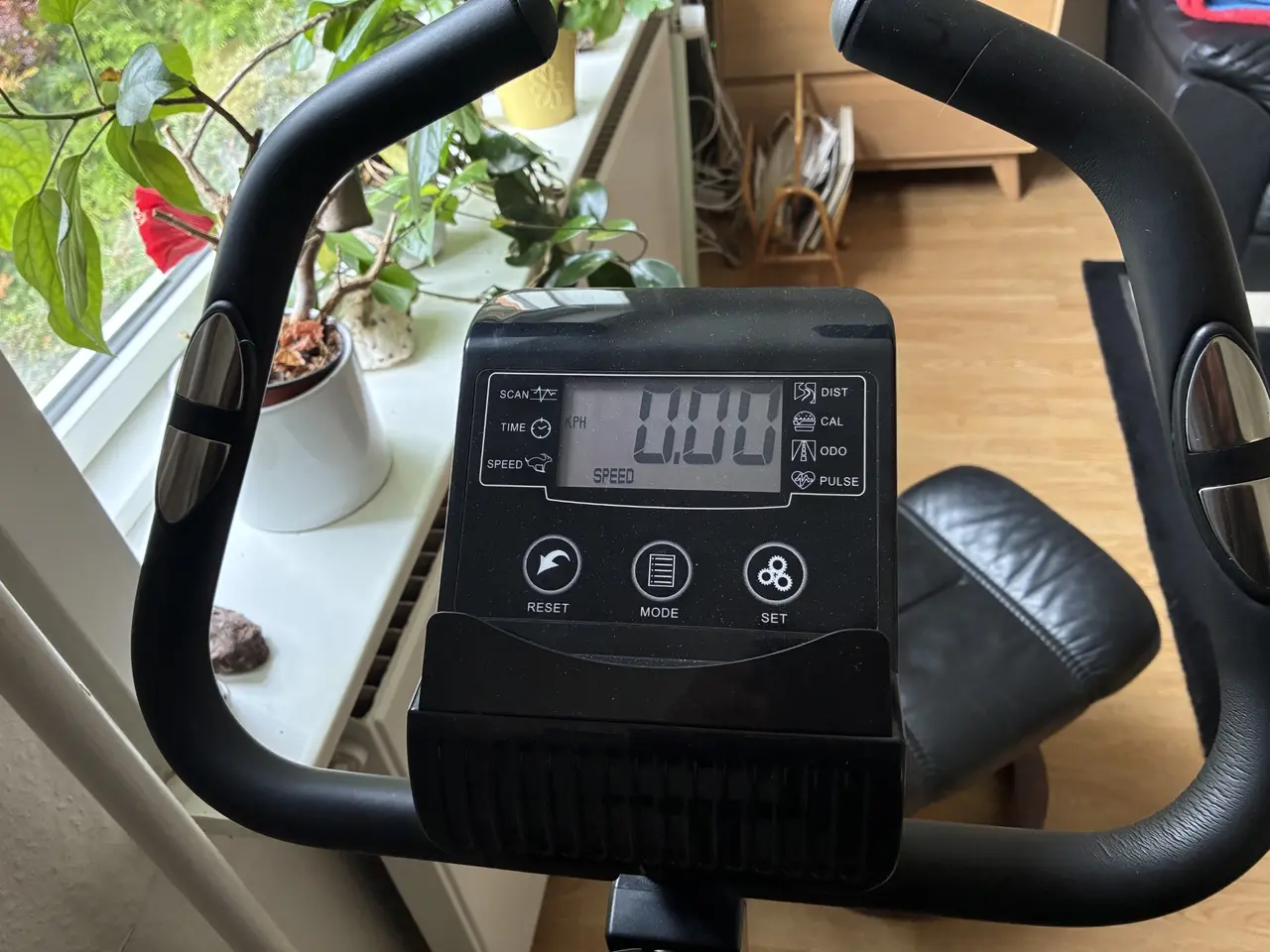 Billede 2 - Motionscykel - står som ny