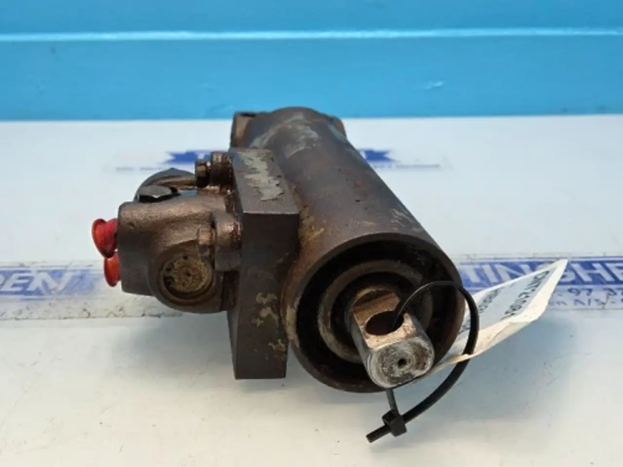 Billede 16 - Massey Ferguson 165 Cylinder 1853466M93