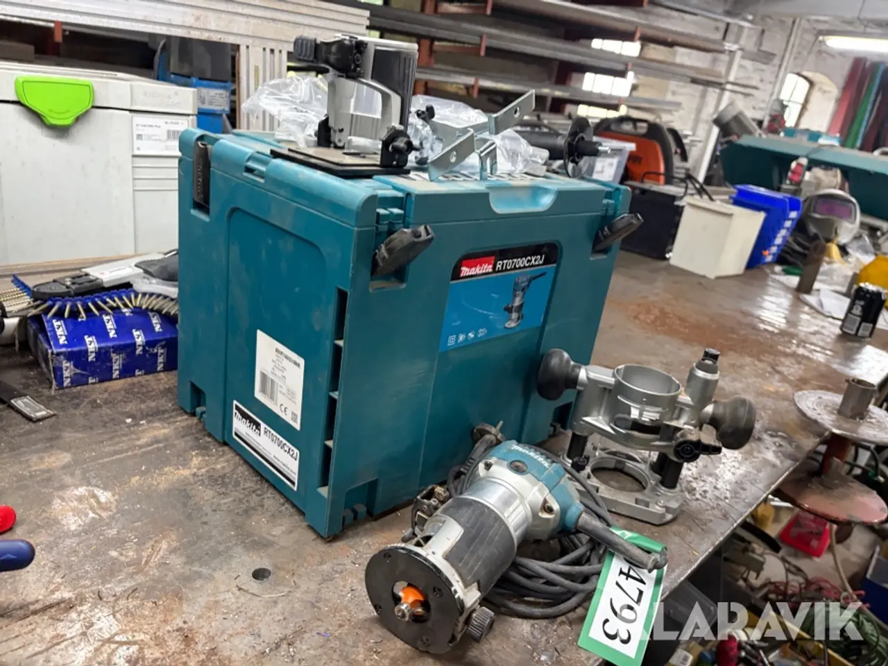 Billede 3 - Overfræser Makita RT0700CX2J