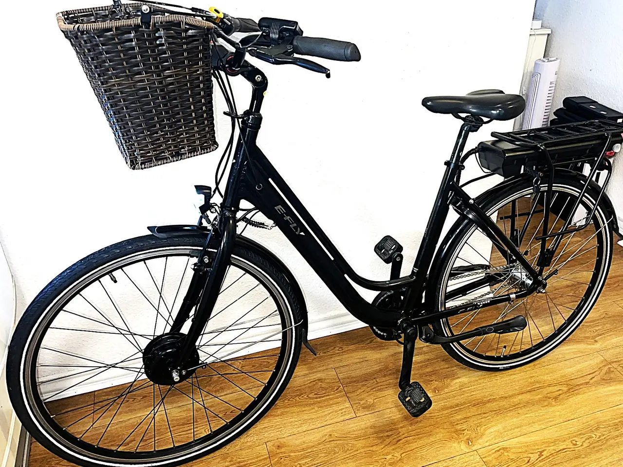 Billede 1 - flot e-fly dame elcykel 28"  7 gear.