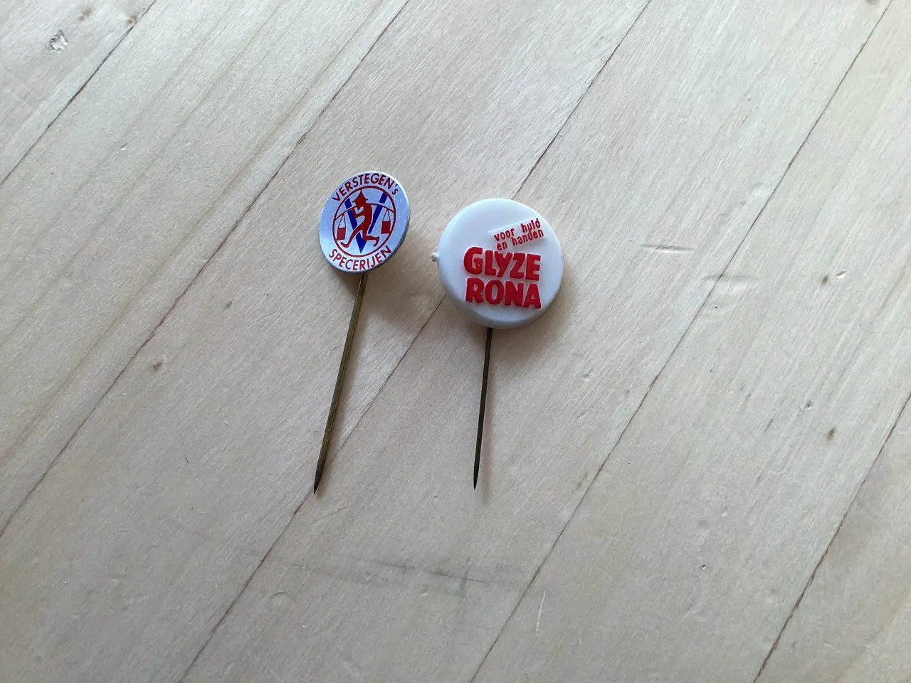 Billede 3 - 9 ældre pins