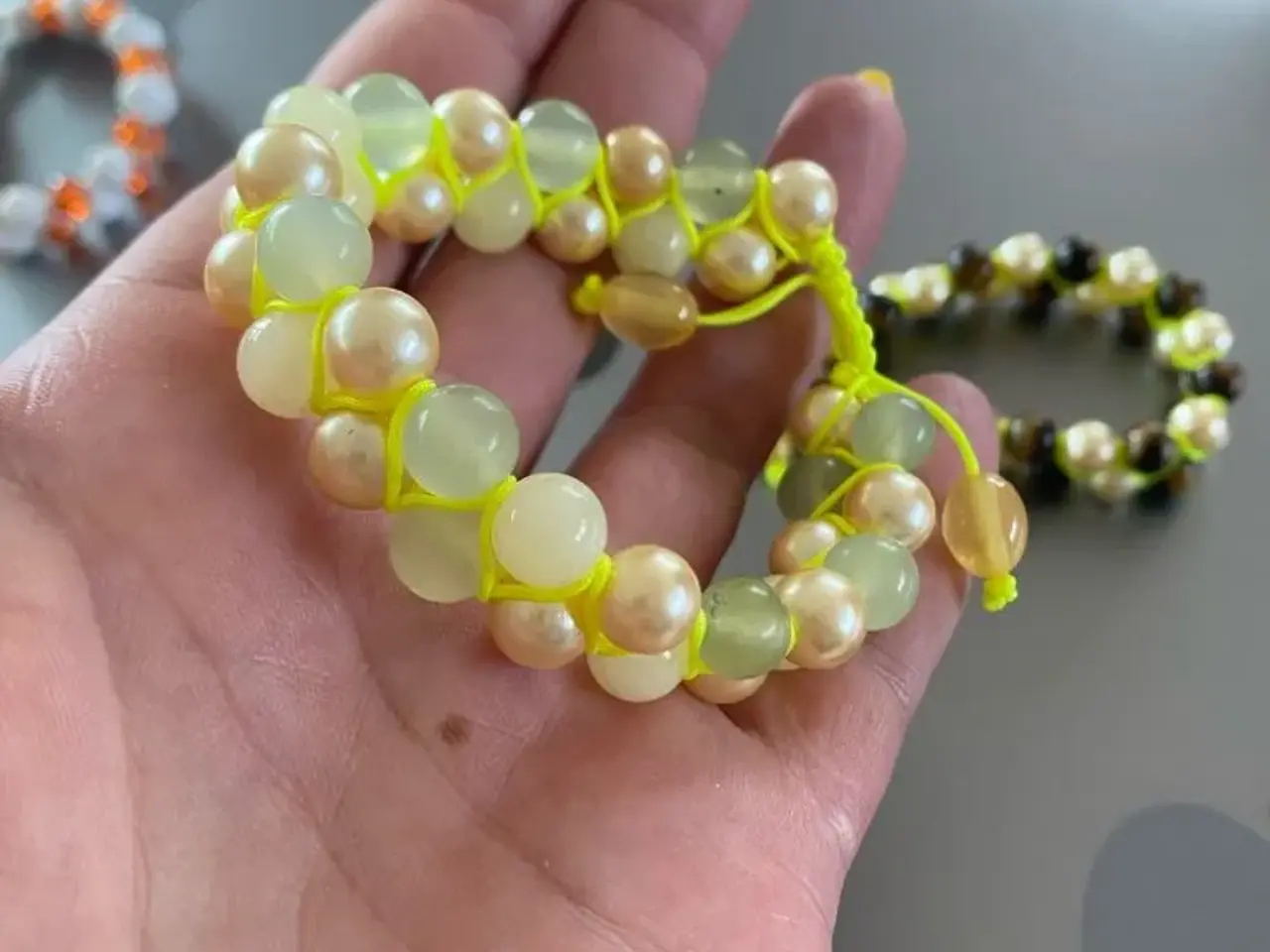 Billede 6 - Nye knyttede armbånd