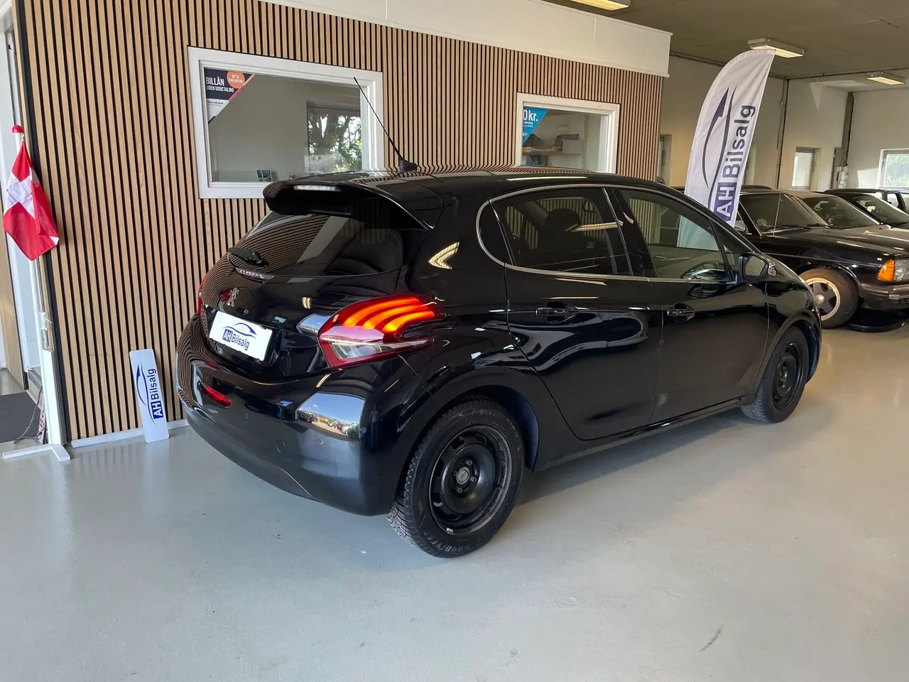 Billede 4 - Peugeot 208 1,6 BlueHDi Allure 100HK 5d