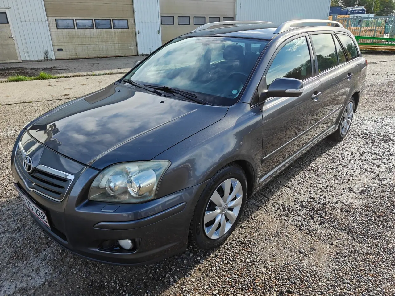 Billede 2 - Toyota Avensis 2,0 D-4D Sol stc.