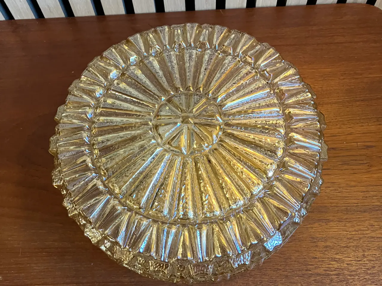 Billede 2 - Stor gammel ravfarvet plafond