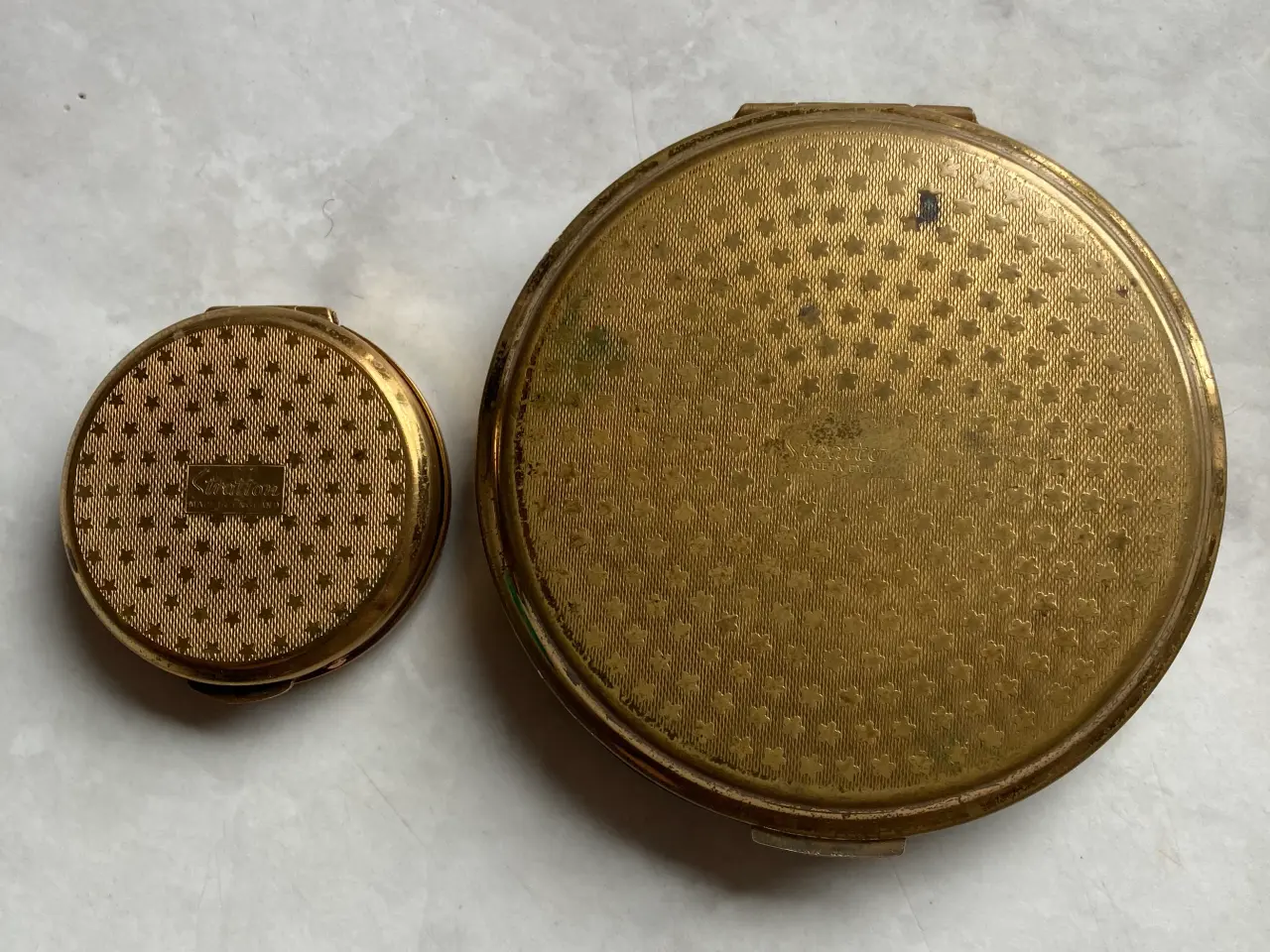 Billede 3 - Antik Makeup spejl og pillebeholder...