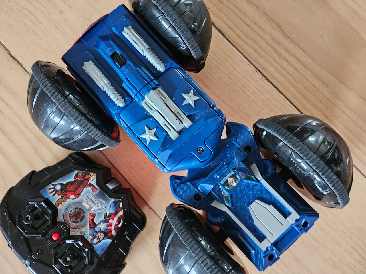 Billede 5 - Marvel Avengers RC Rollover Rumbler fjernstyret