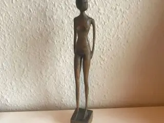 Otto P købes