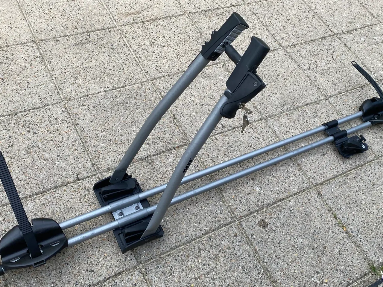 Billede 1 - Thule cykelholder til tag