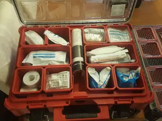 Milwaukee Packout Førstehjælpskasse XL DIN 13157