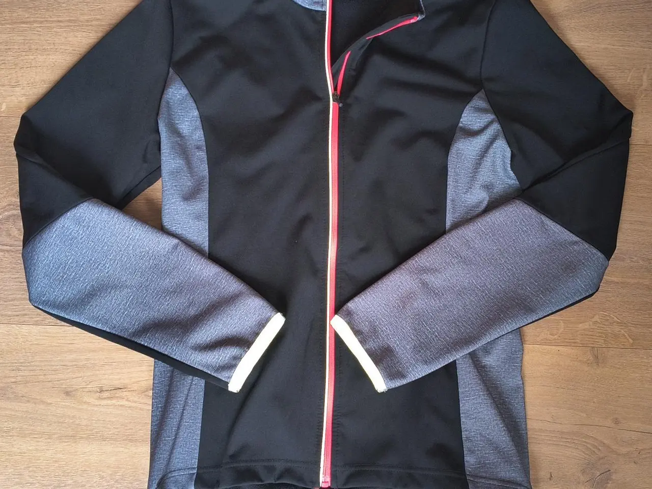 Billede 2 - DAME NEOPREN CYKEL JAKKE, STR. 42, SOM NY
