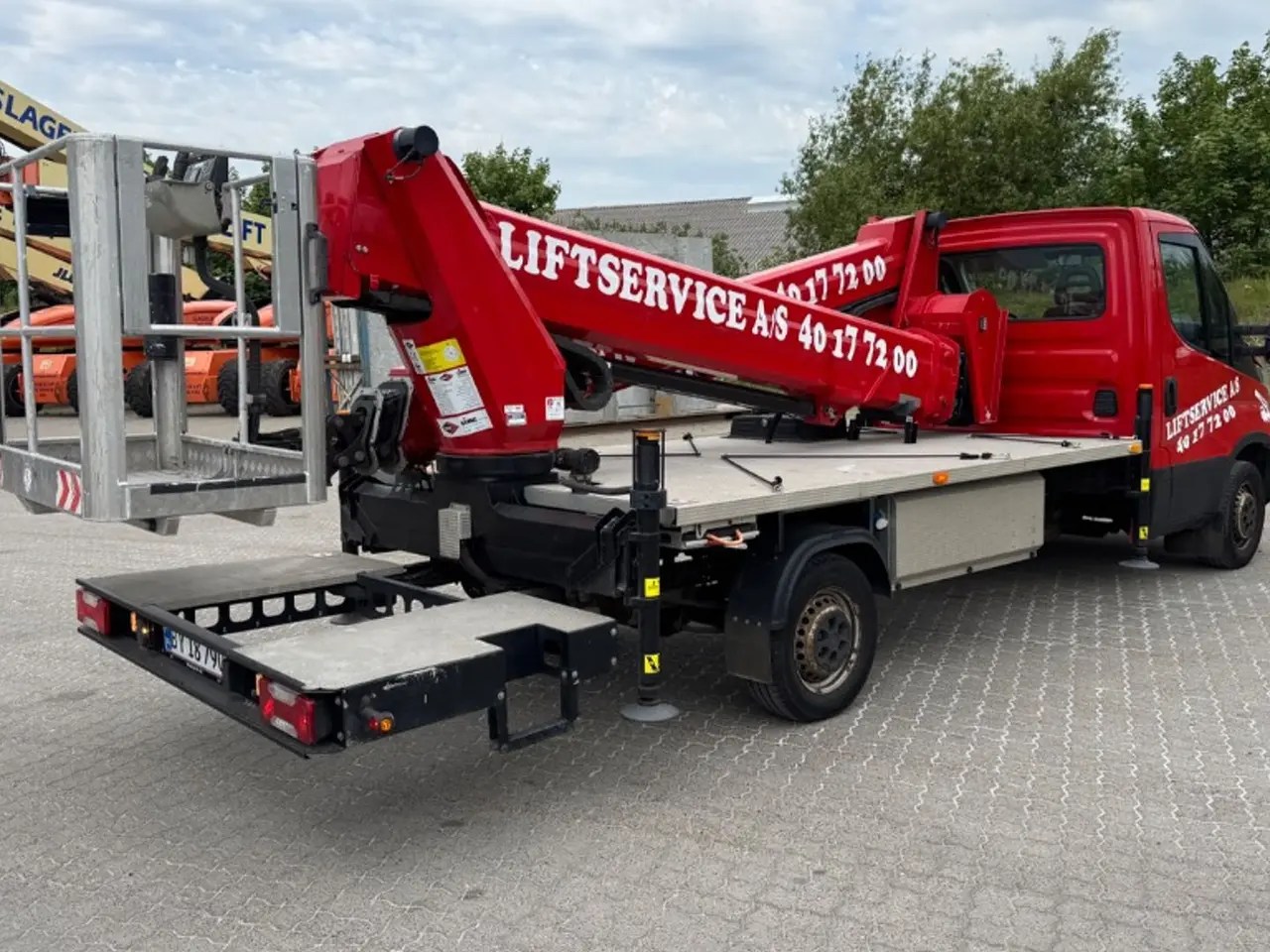 Billede 3 - Iveco 35S12 liftbil