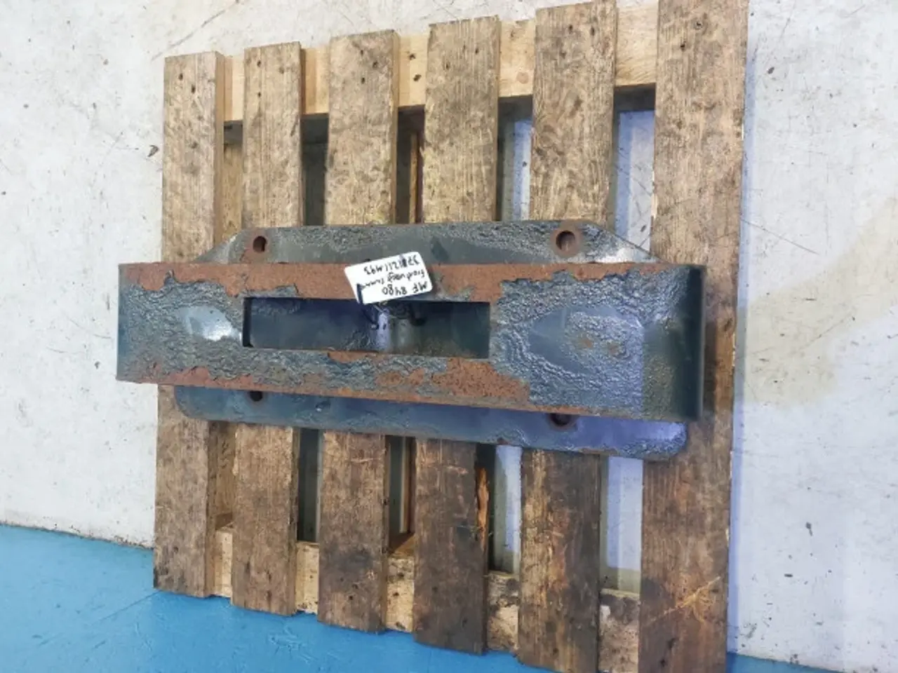 Billede 1 - Massey Ferguson 8480 Front Vægt Camme 3781211M93