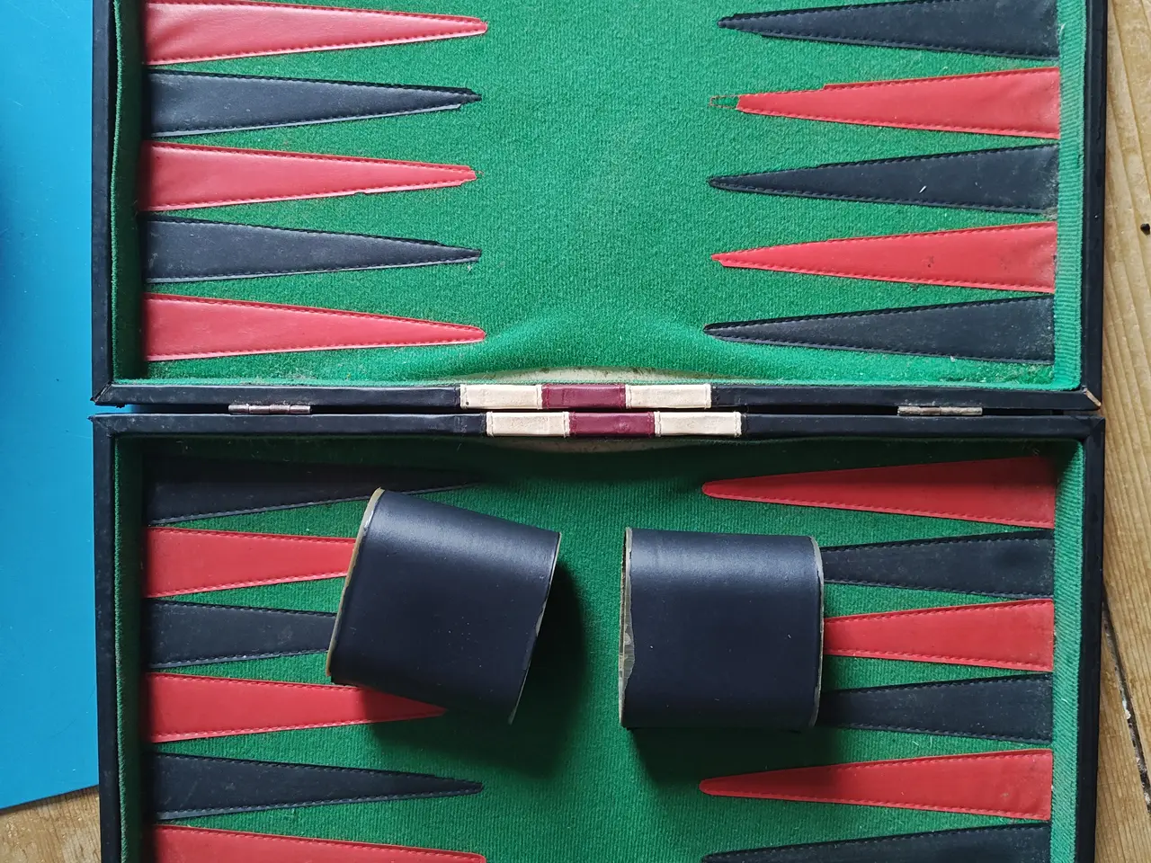 Billede 2 - Backgammon i Kuffert Brætspil