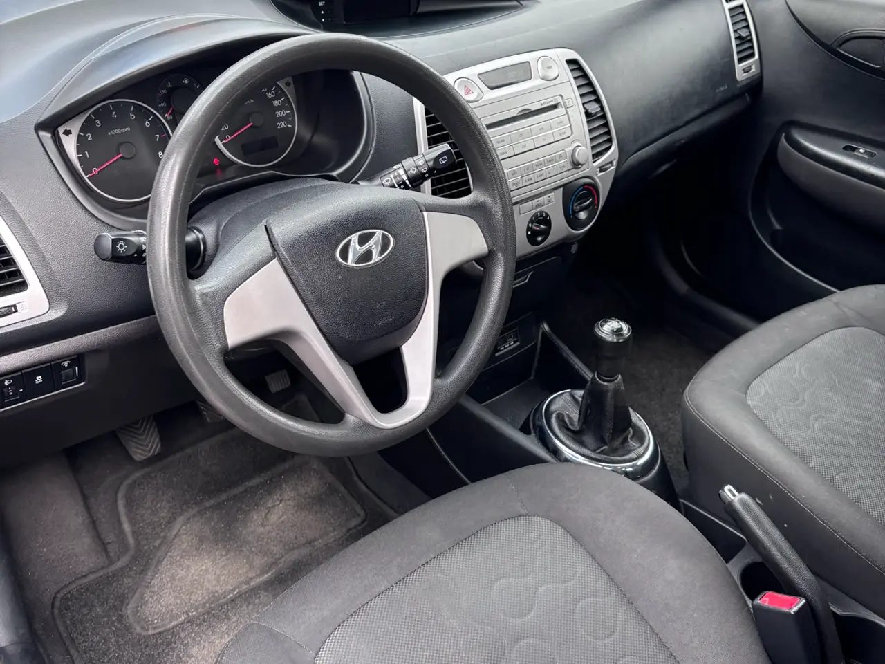 Billede 7 - Velholdt Hyundai i20 1.2 benzin 2011!