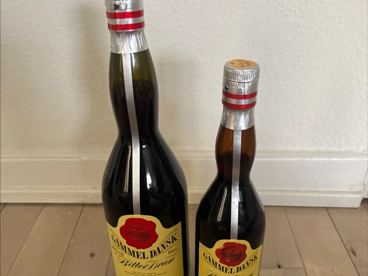 Billede 1 - Gammel Dansk 2 flasker