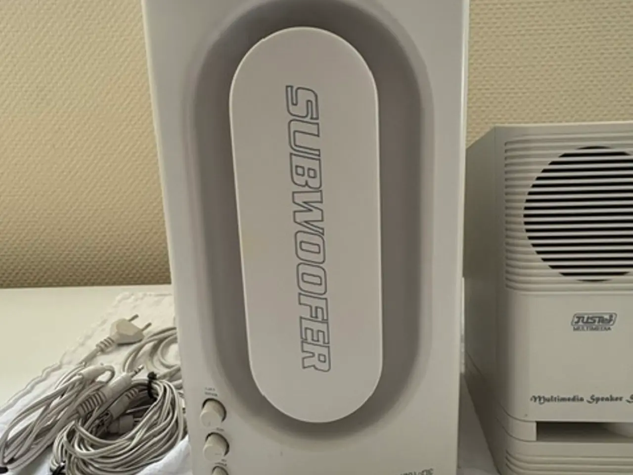 Billede 2 - Subwoofer til PC inkl. 2 højttalere