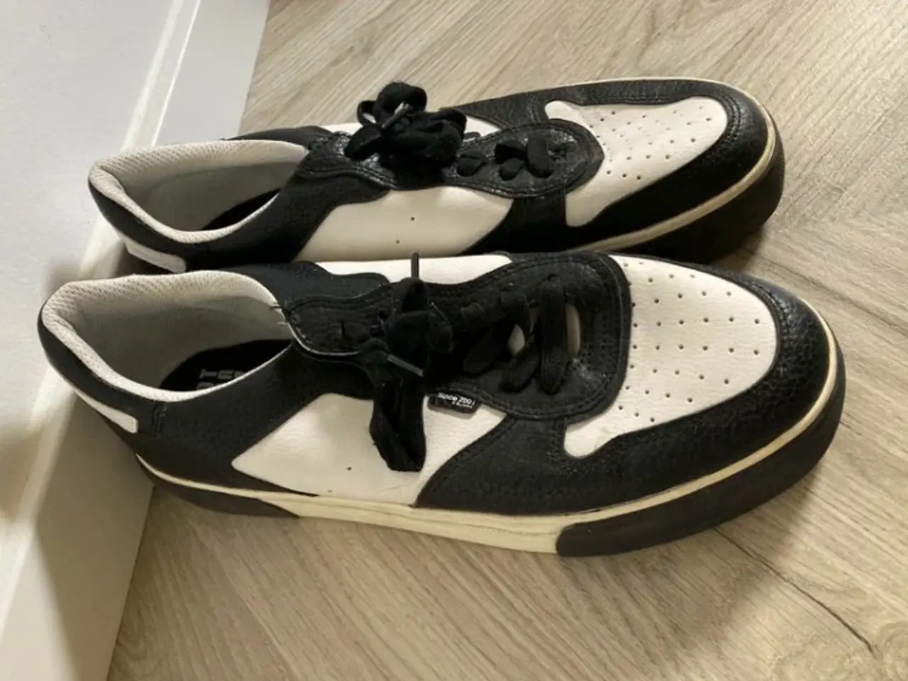 Billede 1 - Bershka sko