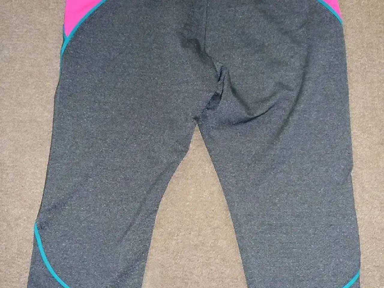 Billede 2 - Helt nye, ubrugte Tights