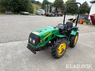 Traktor Ferrari Vipar 30