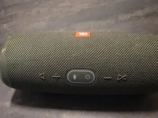 Fin JBL charge 4 højtalere