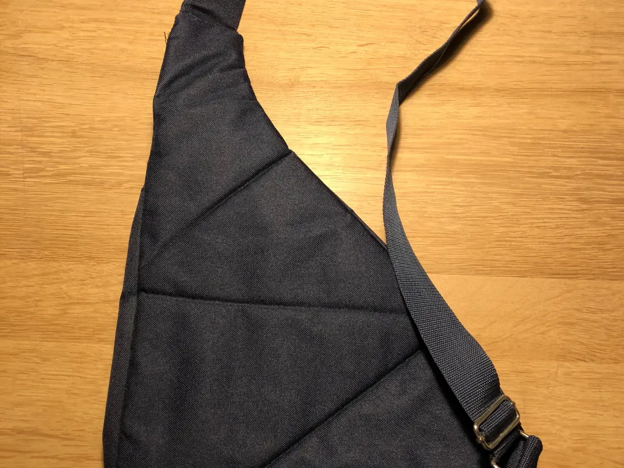 Billede 2 - Rygsæk, crossbody