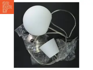 Lampe med rund skærm fra Nordlux (str. 13. x 12 cm)