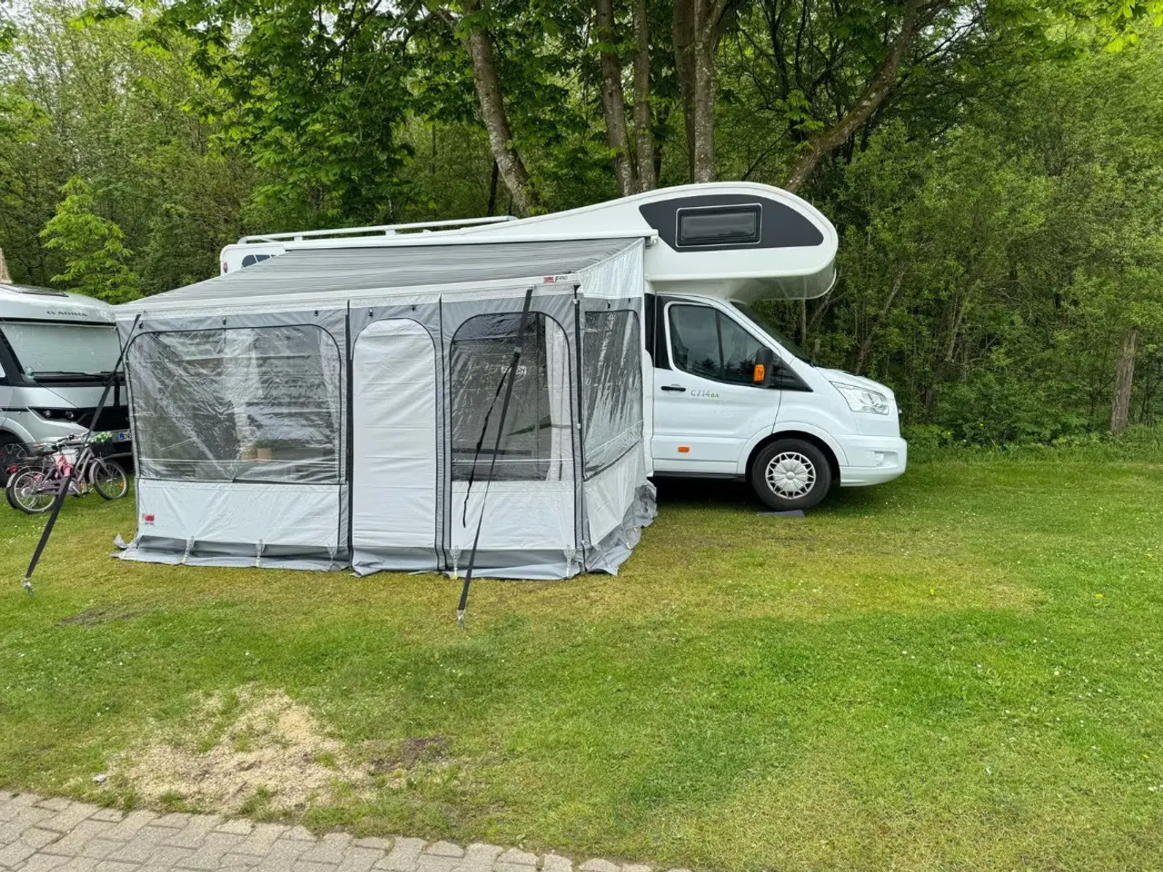Billede 2 - Ford/Chausson 6-Selers autocamper m. solceller