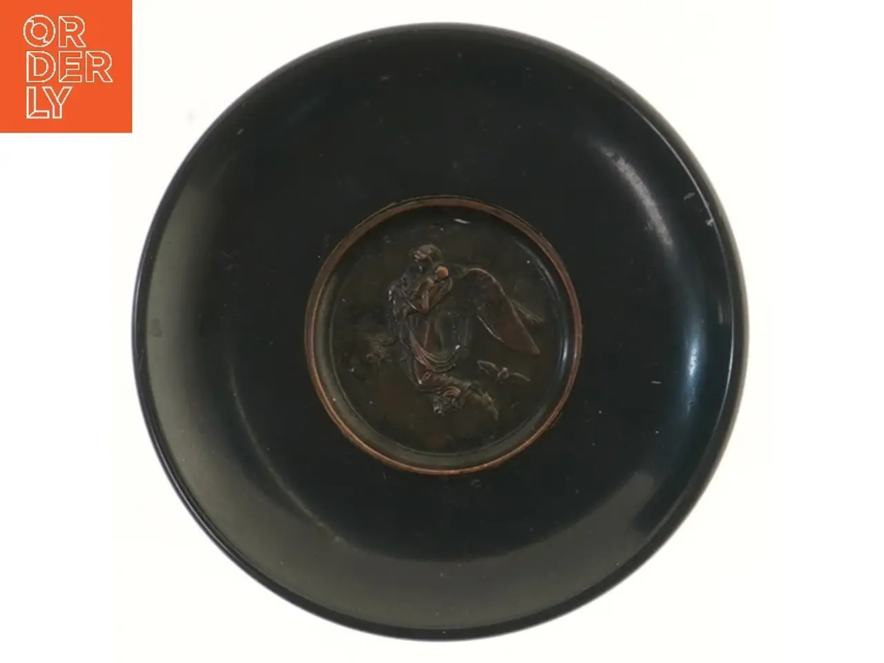Billede 1 - Dekorativ skål med relief (str. Ø 15 cm)
