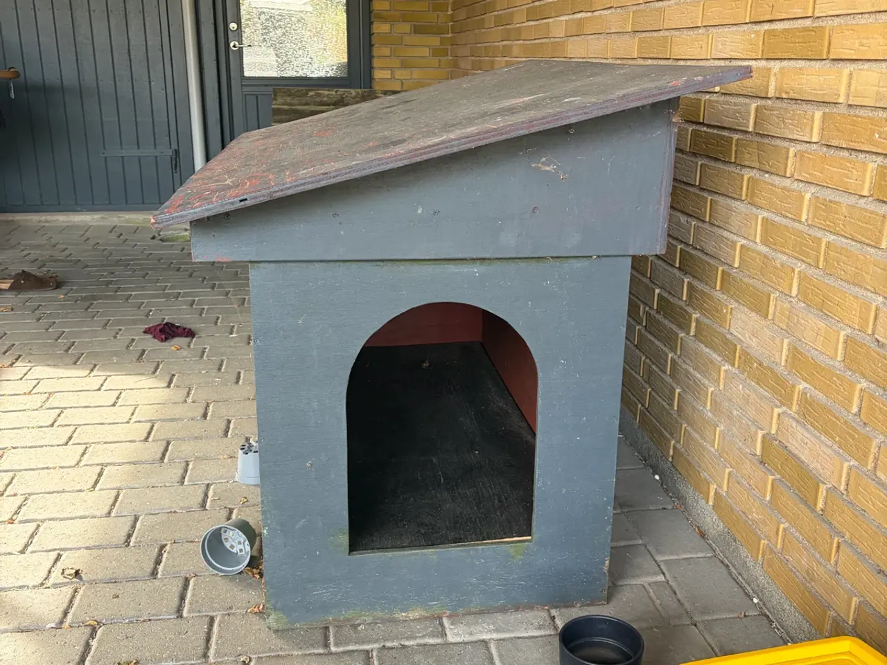 Billede 1 - 2x hundehus