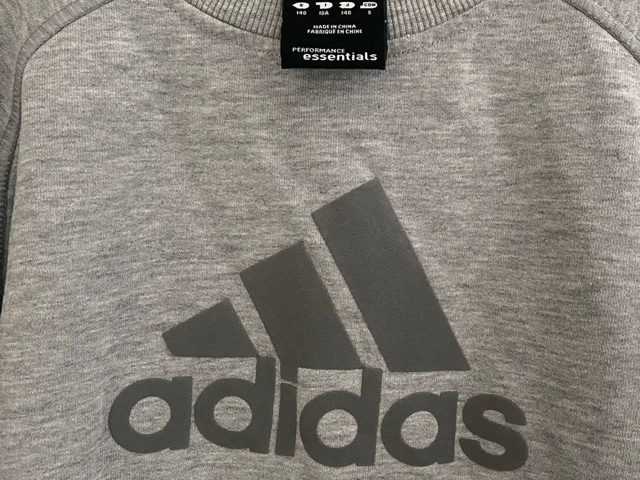 Billede 2 - Adidas sweatshirt str. 140 / 9-10 år