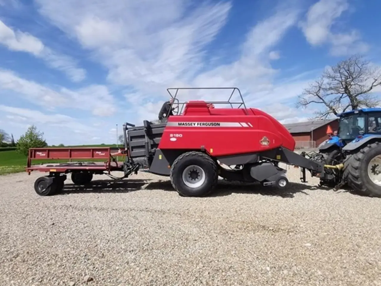 Billede 18 - Massey Ferguson 2190 m/parkland vogn 36000 baller - høstklar