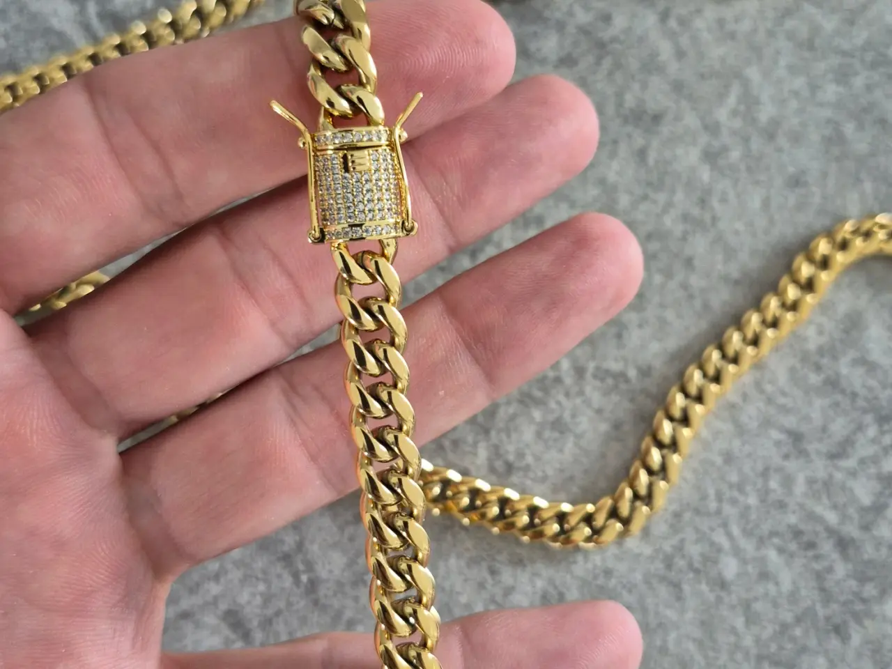 Billede 2 - Goldfilled panserkæde med sten I låsen
