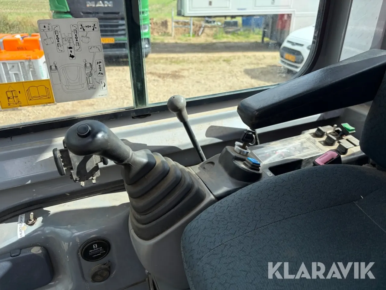 Billede 11 - Gravemaskine New Holland Kobelco E27.2SR