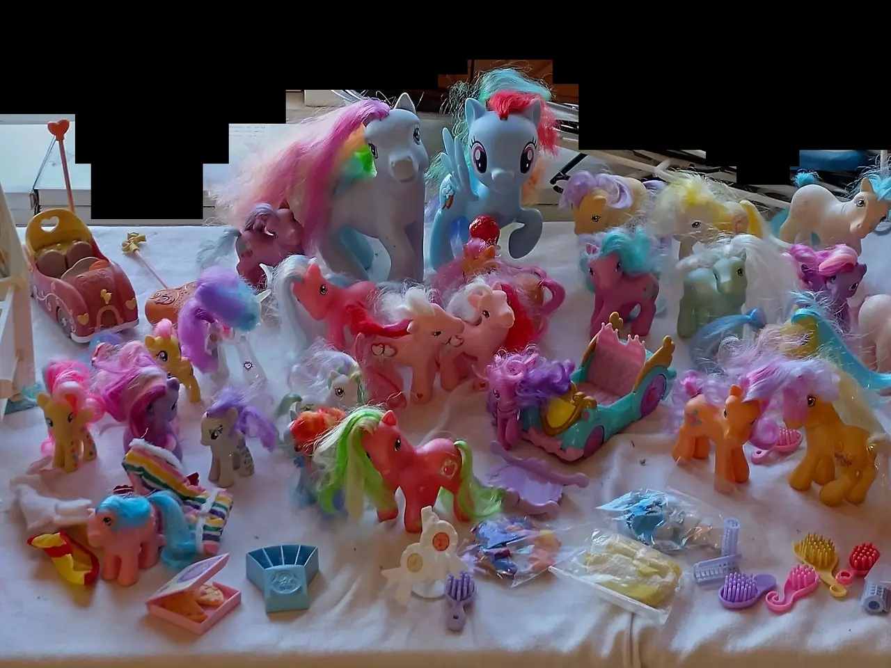Billede 1 - 46 stk. My Little Pony Inkl. Tilbehør