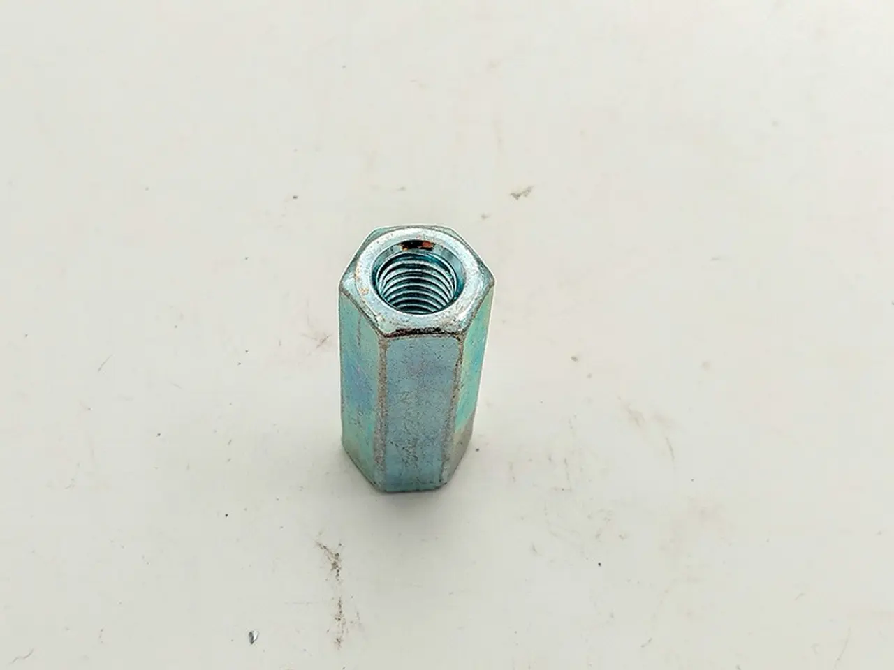 Billede 3 - Møtrik til trailer 10 x 40 mm