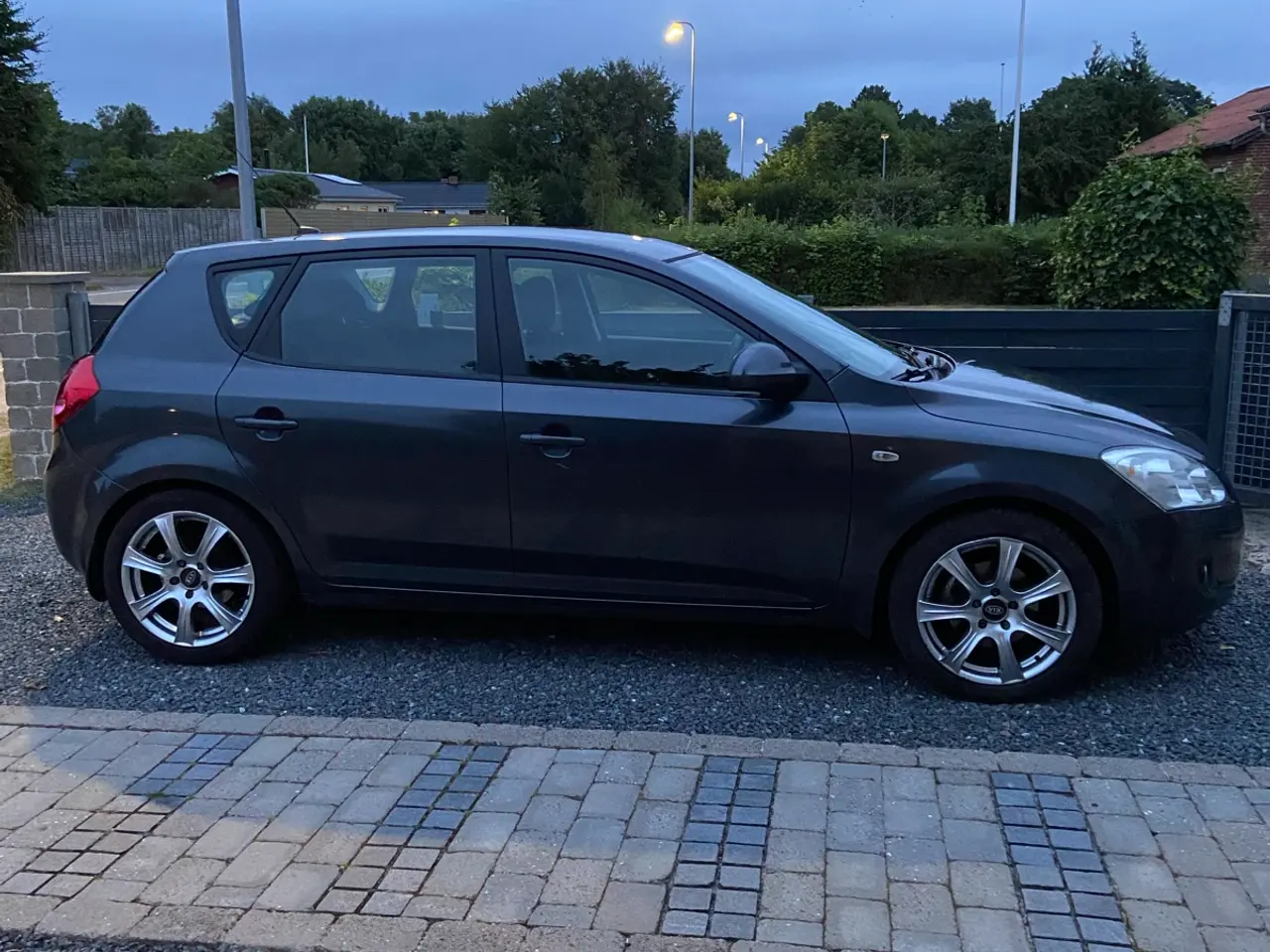 Billede 1 - Kia Ceed med lav km tal sælges