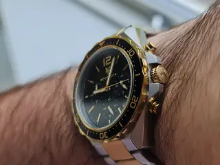 Scorpion Chronograph Ur – Guld/Sølv – I Æske – Eks
