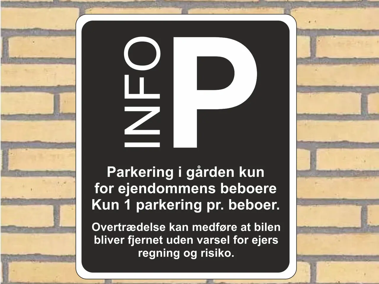 Billede 1 - Nye P-skilte med forskellige tekster