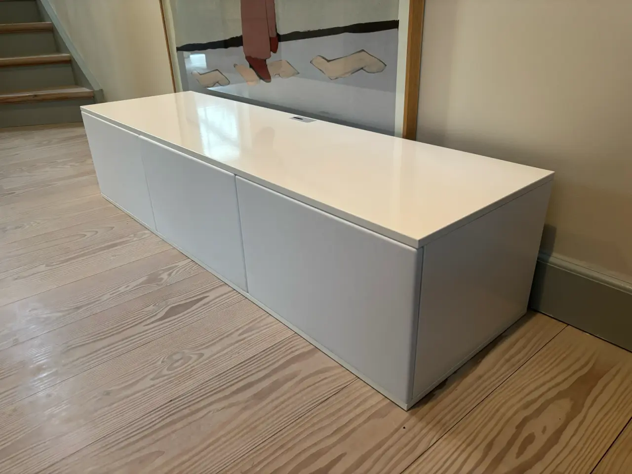Billede 1 - TV møbel fra danske Unnu