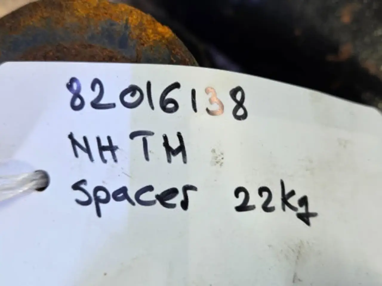 Billede 11 - New Holland TM165 Spacer Sæt 82016138