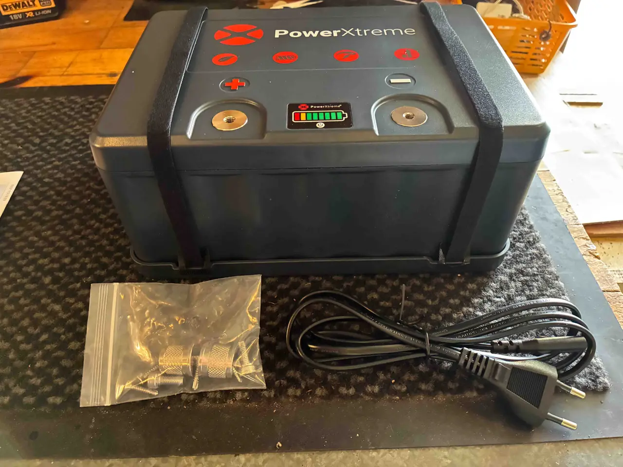 Billede 2 - Batteri litium 12 V 30AH