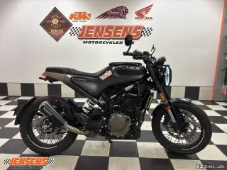 Husqvarna Svartpilen 401
